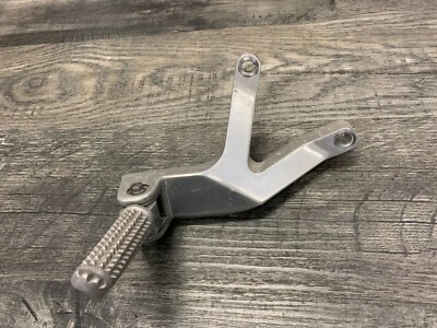 Yamaha 1995-2007 YZF600R OEM Rear Left Passenger Footrest Footpeg Bracket - Image 1 of 4