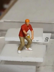 Graffiti Artist HO Scale Figure Red Shirt - Picture 1 of 3