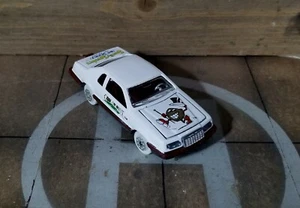 MAJORETTE N°217 FORD THUNDERBIRD  Scala 1:67 Thailand 1994 Tutti Frutti COCCONUT - Foto 1 di 12