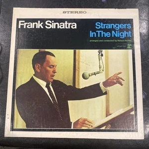 Frank Sinatra Strangers In The Night Vinyl LP Reprise Records FS1017 1966 Ex! - Picture 1 of 4