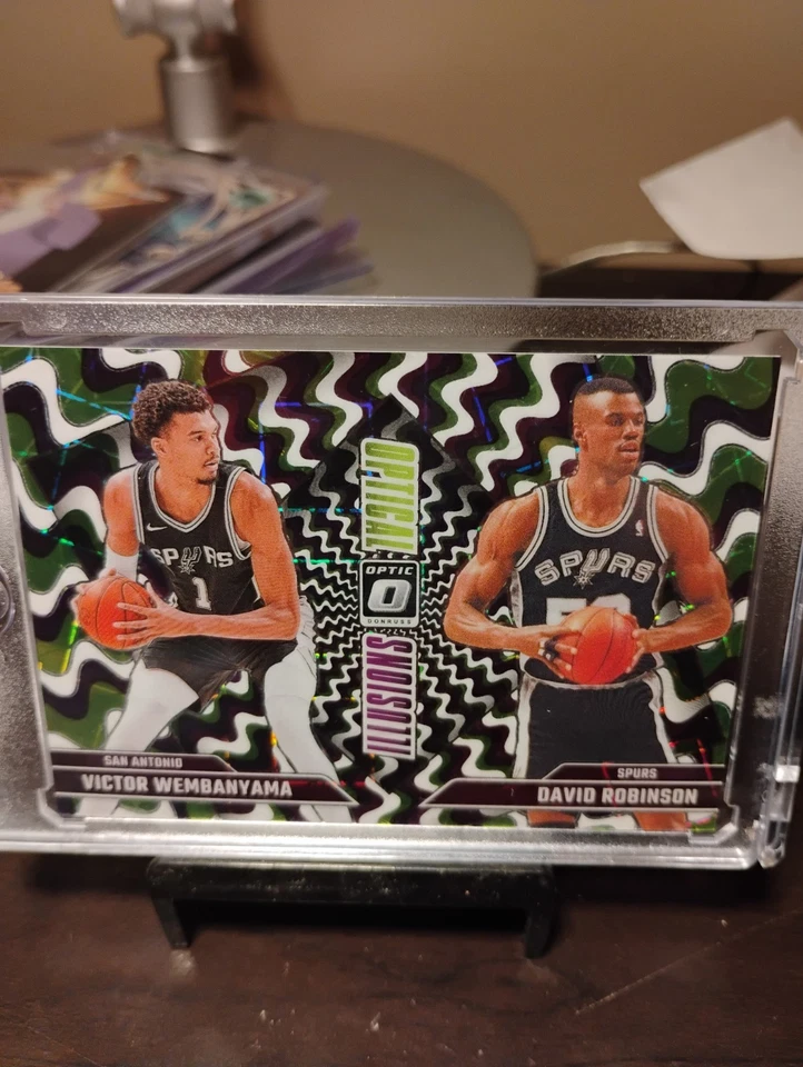 Ilusiones ópticas Donruss Wembanyama/Robinson #5/59 2024-25 Foto 1 de 2