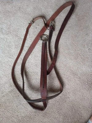 1" Thick Brown Flat Leather Running Martingale Full Horse Size - Image 1 of 4