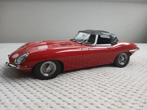 KK SCALE 1/18 DIECAST JAGUAR E-TYPE (LHD) red - Picture 1 of 5