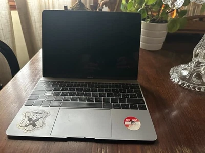 MacBook Retina, 12-inch, 2015) - Immagine 1 di 3