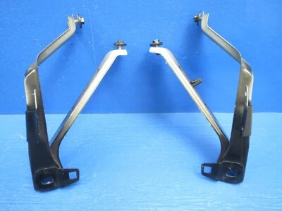 1996 TOYOTA 4RUNNER LEFT RIGHT FRONT FENDER BRACKET, BUMPER SIDE BRACKET OEM. B7 - Image 1 of 4