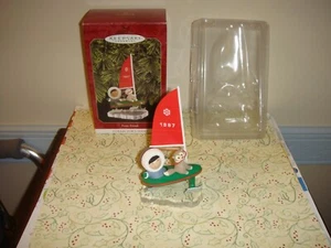 Hallmark 1997 Frosty Friends 18th In Series Ornament - Picture 1 of 4
