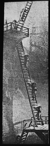 MINING : BRINGING COAL UP FROM MINE C1875 VICTORIAN Magic Lantern Slide MINERS - Picture 1 of 5