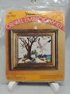 Pauline Denham 1973 Sea Gull #6042 Kit de bordado Crewel con marco 5" X 4" Nuevo en paquete - Imagen 1 de 5