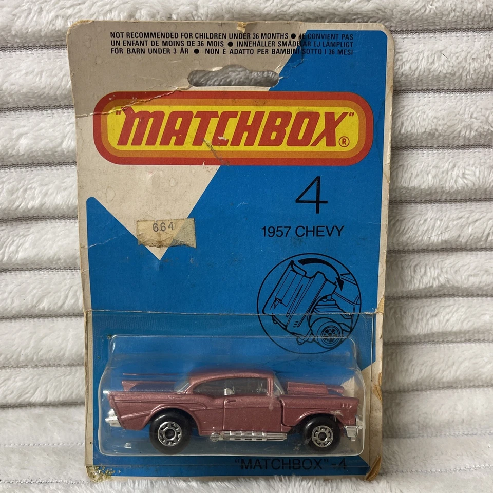 Matchbox 1957 Chevy Nº 4 Original Blister Pack Desde 1980 En Tarjeta Original Foto 1 de 4