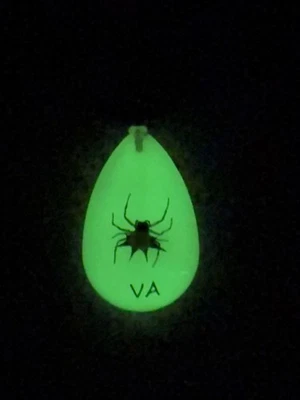 State Stuff Virginia Spiny Spider Insect Glow In The Dark Keychain - Image 1 of 4