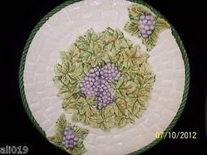 Grape Ivy with Purple Grapes Basketweave 13" Decorative Plate Jay Wilfred/ Sadek - Picture 1 of 4