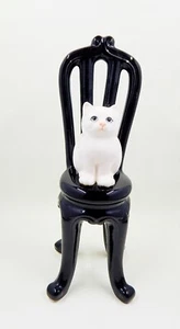 House of Global Art Harvey Knox Kingdom Gatito Gato Sentado en Silla Japón Pintura H - Imagen 1 de 9