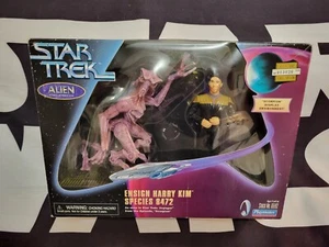 Ensign Harry Kim Species 8472 STAR TREK Collectors Alien Series NEW MIB - Picture 1 of 3