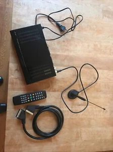 LogiSat 135T Digitaler Terrestrischer Receiver, Antenne, Fernbedienung, Anschlus - Bild 1 von 6