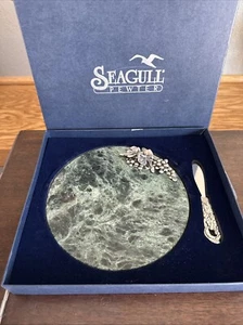 Seagull Pewter ~ 8" Round Green & Grapes Marble Cheese/Charcuterie 2-piece set - Picture 1 of 2