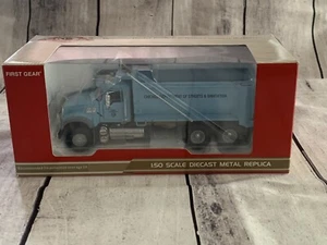 1/50 First Gear Mack Granite MP Dump Truck City of Chicago 50-3125, Original Box - Picture 1 of 11