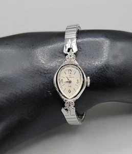 Helbros Diamond Ladies Wind Watch 6.5" White 10kgp Gold Plated 17mm Vintage - Picture 1 of 16
