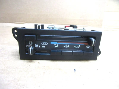 Климат-контроль температуры 93 94 95 Chrysler Grand Voyager AC 4677225 1993-1995 - Изображение 1 из 4