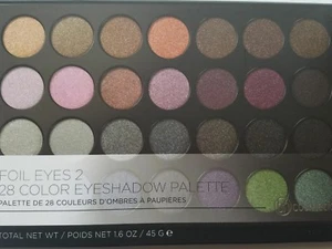 eyeshadow palette - Picture 1 of 4