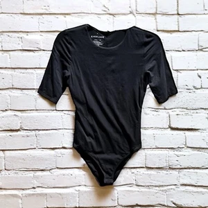 🌻Everlane The Kurzarm Body schwarz Rundhals Größe S - Bild 1 von 8