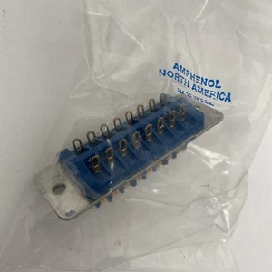 SEALED NEW AMPHENOL 26-4200-16S 16 PIN RACK & PANEL RIBBON CONNECTOR FEMALE - Picture 1 of 3