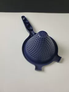 Tupperware Small Colander Fits On Top 8 Cup Measuring Pitcher Blue New - Picture 1 of 2