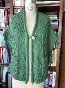 Kilrona Strick 100% grün Schal Pinch Cape Halstuch Fischer Zopfmuster Grobstrick - Bild 1 von 9