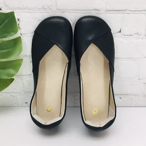 Xero Shoes Phoenix Women's US 8.5 Black Leather Slip-On Round Toe Ballet Flat - Picture 1 of 12