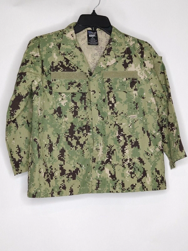 Trooper Americas Navy Boys Size Medium Color Camo Long Sleeve With Pockets Shirt - Image 1 of 3