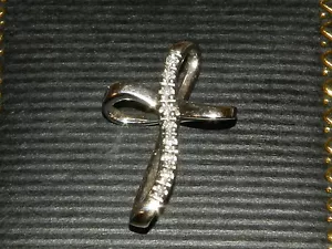 18K White Gold 0.10ct Natural Diamonds Cross Pendant MILUNA - Picture 1 of 9