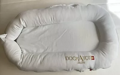 Dock A Tot Deluxe Preowned Good Condition Infant Bed Lounger White • 88$
