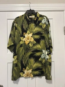 Tommy Bahama Shirt Mens XL Black Green Floral Silk Button Up Short Sleeves Run - Picture 1 of 4