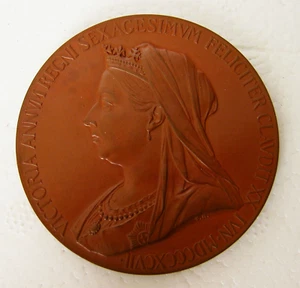 G.B-Oficial Grande (55 mm) Medalla de Bronce de la Reina Victoria-Diamante Jubileo 1837-1897 - Imagen 1 de 7