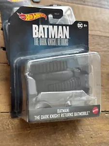 Batimóvil tanque de murciélago Batman The Dark Knight Returns 2024 Hot Wheels Collectors - Imagen 1 de 6