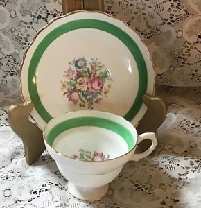 ROSINA  BONE CHINA CUP & SAUCER - GREEN BAND  & FLORAL Made In ENGLAND - Picture 1 of 4