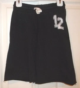 Boys CHILDRENS PLACE~BLACK SOFT SHORTS~size 5 6 SMALL~Yoga Short - Picture 1 of 3