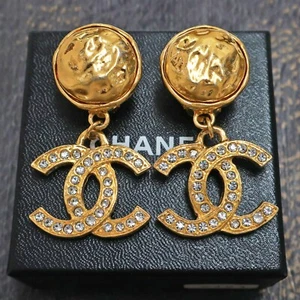 CHANEL Gold Plated CC Logos Rhinestone Swing Vintage Clip Earrings #784c Rise-on - Picture 1 of 10