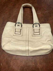 Coach Y2K Soho Ivory Leather Tote Carryall Shoulder Bag Double Buckle Pockets - Picture 1 of 7