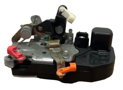 06 07 08 09 10 DODGE CHARGER Left Front Door Latch Lh OEM: 4575895AB - SEE PICS - Image 1 of 4