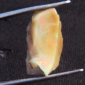 Opale etiope grezzo non trattato opale grezzo non tagliato gemme grezze 6,65 Cts 12x16x8 mm GT877 - Foto 1 di 7