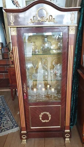 Vitrine im Empire-Stil - Bild 1 von 10