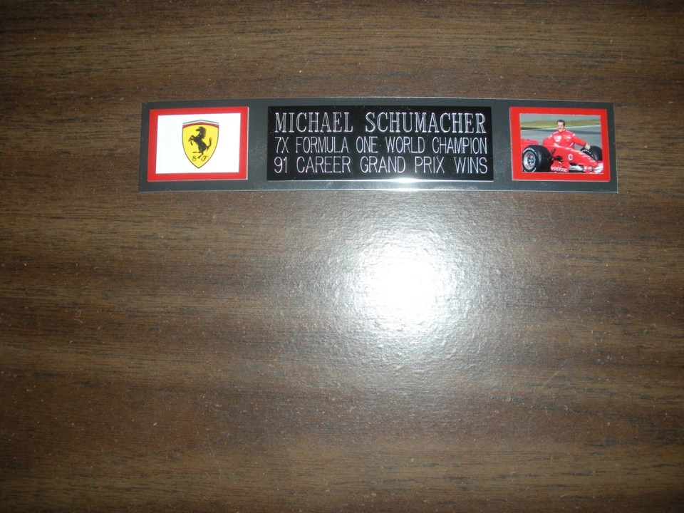 PLACA DE IDENTIFICAÇÃO GRAVADA PARA FOTO/POSTER/LUVAS MICHAEL SCHUMACHER (F1 RACING) - Imagem 1 de 1