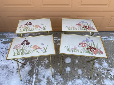 4 Vintage Folding TV Trays, Serving Tables, Floral Flowers, MCM With Flaws Cover