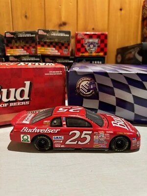 Wally Dallenbach #25 Budweiser 1999 Monte Carlo 1:24 carro de corrida de ação fundido  - Imagem 1 de 4