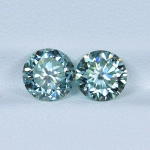 3.22 ct LUSTROUS BLUE DIAMOND SPARKLING / MOISSANITE - 7.5 mm Round Pair Video - Picture 1 of 2