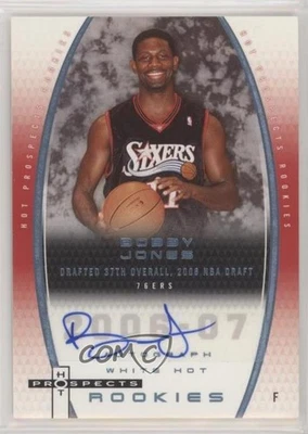 Fleer Hot Prospects Rookies 2006-07 blanco/15 Bobby Jones #92 novato automático radiocontrol Foto 1 de 2