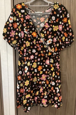 Miss Selfridge Womens Black/ Floral Short Sleeve V Neck  Dress Size 14 - Image 1 of 4