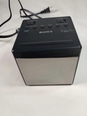 Sony ICF-C1T Desktop Alarm Clock AM FM Radio Black Automatic - Image 1 of 4