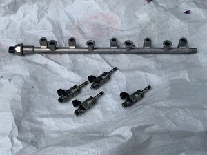 Nissan Altima 2.5L 46k Fuel Injector Rail Set of 4 Injectors OEM 2019 2020 2021 - Picture 1 of 4
