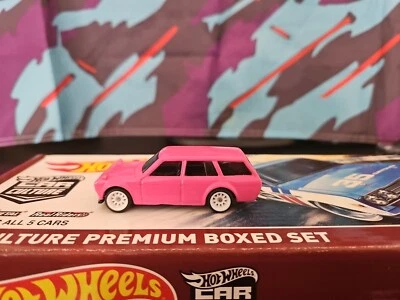 WHEELSWAP CUSTOM PAINT HOT WHEELS 71 DATSUN 510 WAGON on Real Riders Combi post - Image 1 of 4
